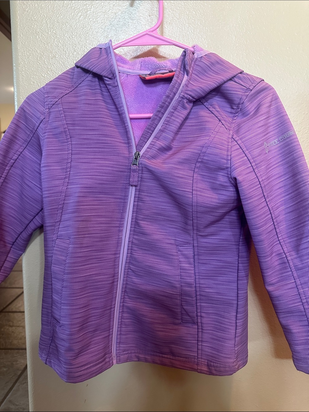 Free country kids 7/8 worn once. Fleece lining.